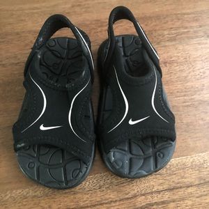 Toddler Nike sandals